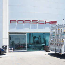 storefront-glass-porsche storefront-glass-porsche