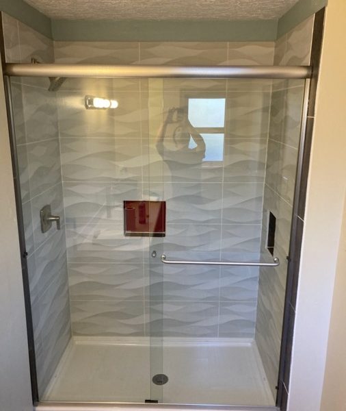 MSG-Shower-Glass-Install-IMG_4120